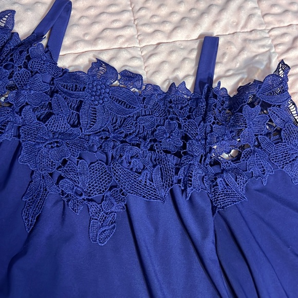 Purple short Butterfly sleeve Top with lace size medium - Picture 2 of 6